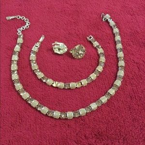 Gorgeous Georgian 3 Pieces Set Jewelry